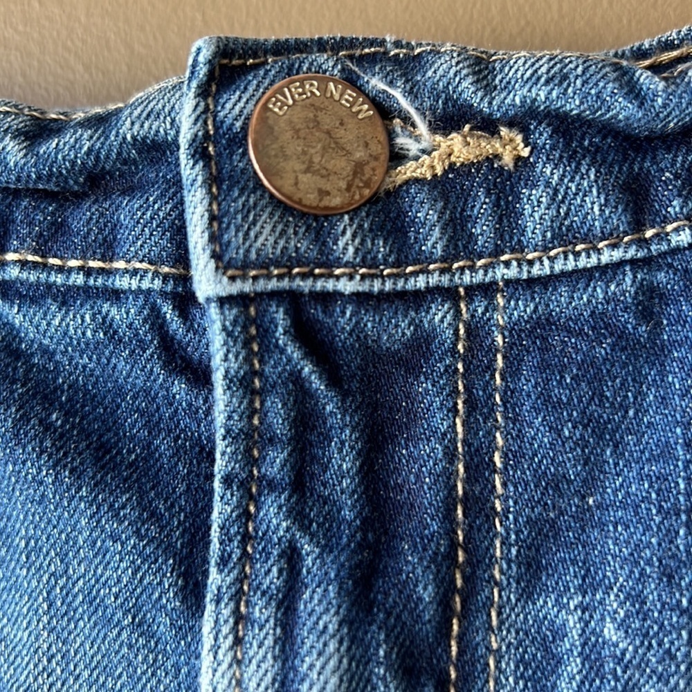 EVER NEW Denim Embroidered Mid Wash High Rise Frayed Jean Shorts Size 12 - Picture 5 of 9